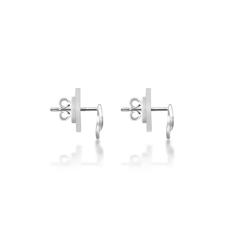 18k Gold Ribbon Stud Diamond Earring