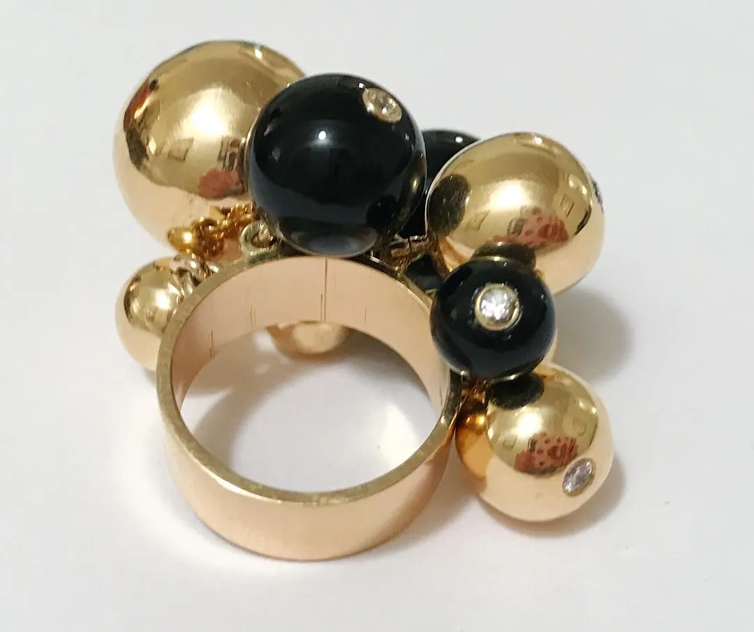 18kt Yellow Gold and Onyx Tassel Ring with Diamonds