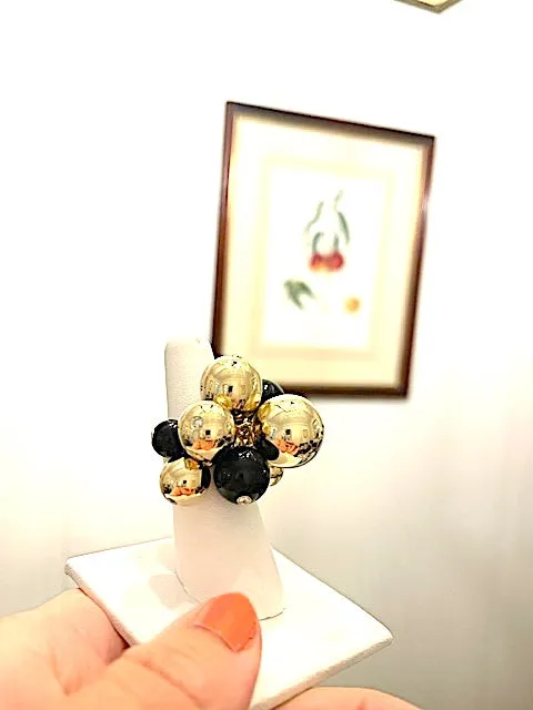 18kt Yellow Gold and Onyx Tassel Ring with Diamonds