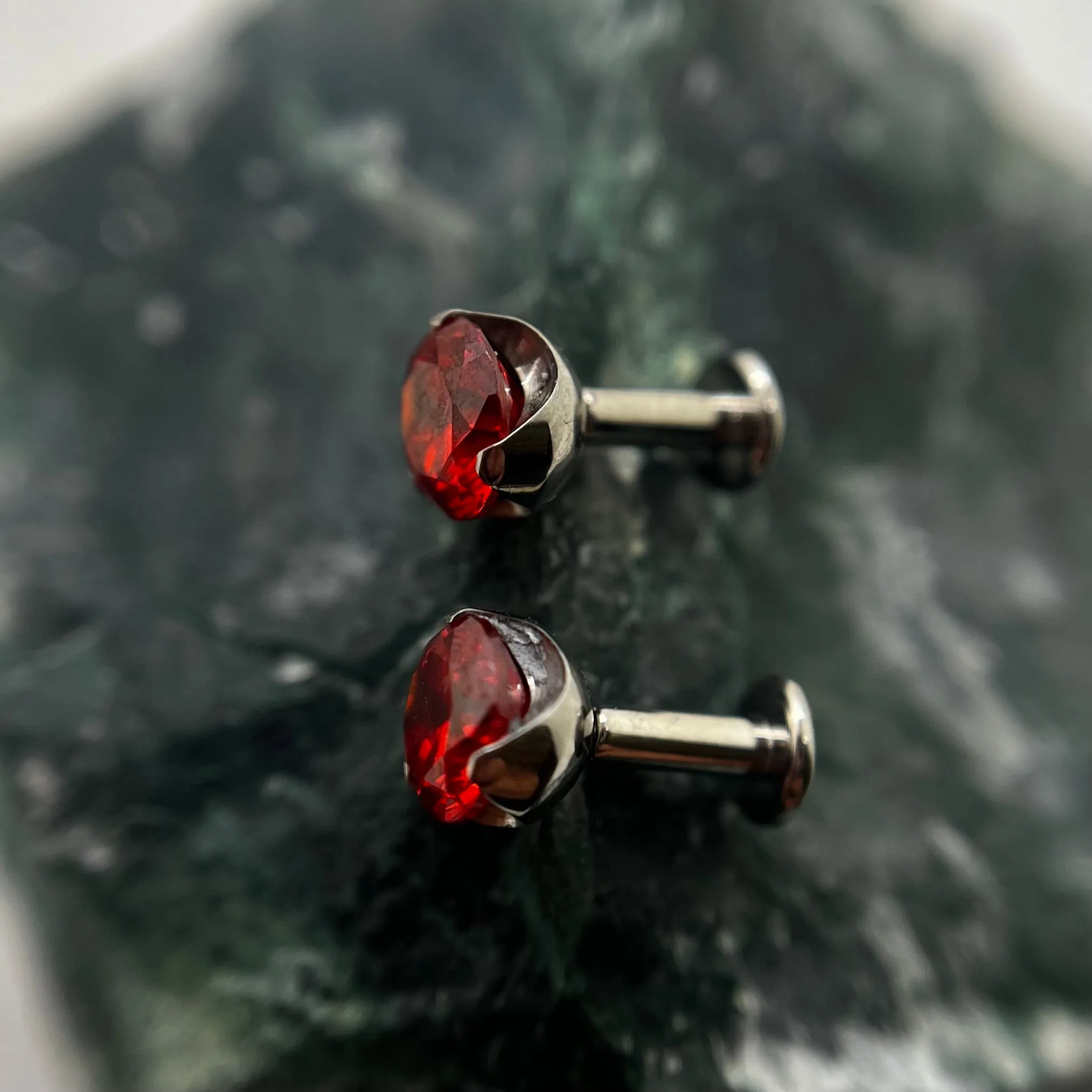 5MM Cubic zirconia threadless ends in titanium