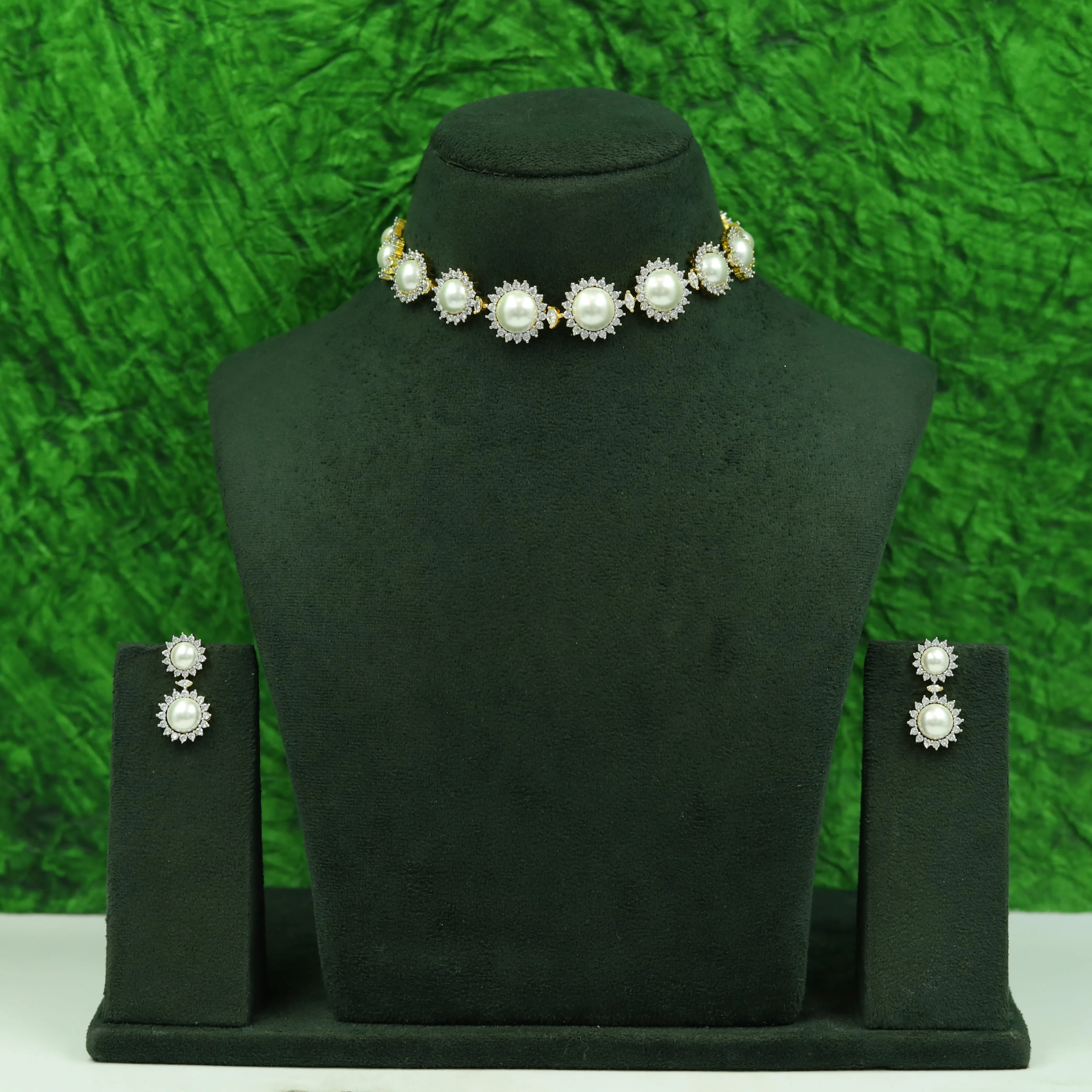 Choker Pearl Zircon/AD Necklace Set 16590-31