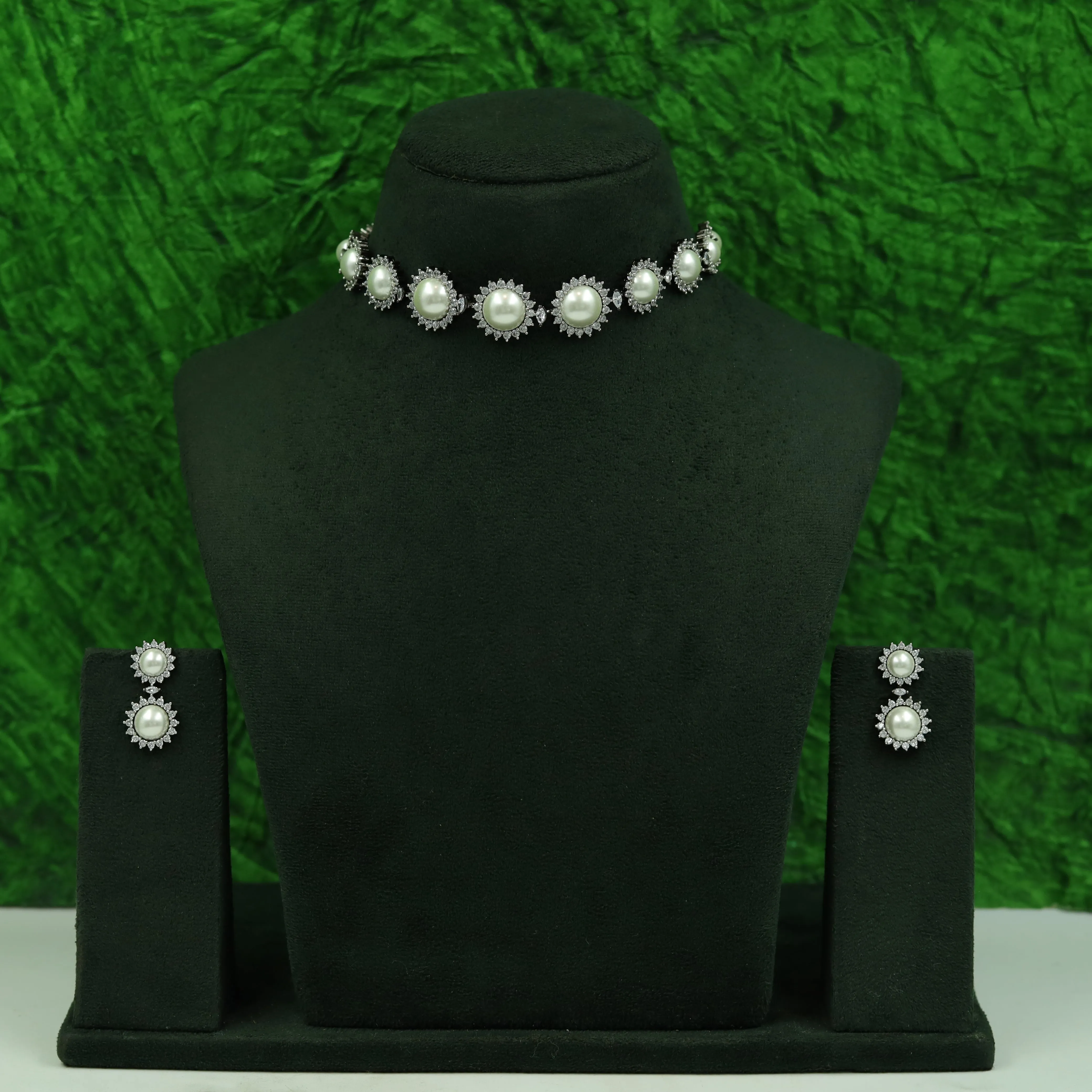 Choker Pearl Zircon/AD Necklace Set 16590-31