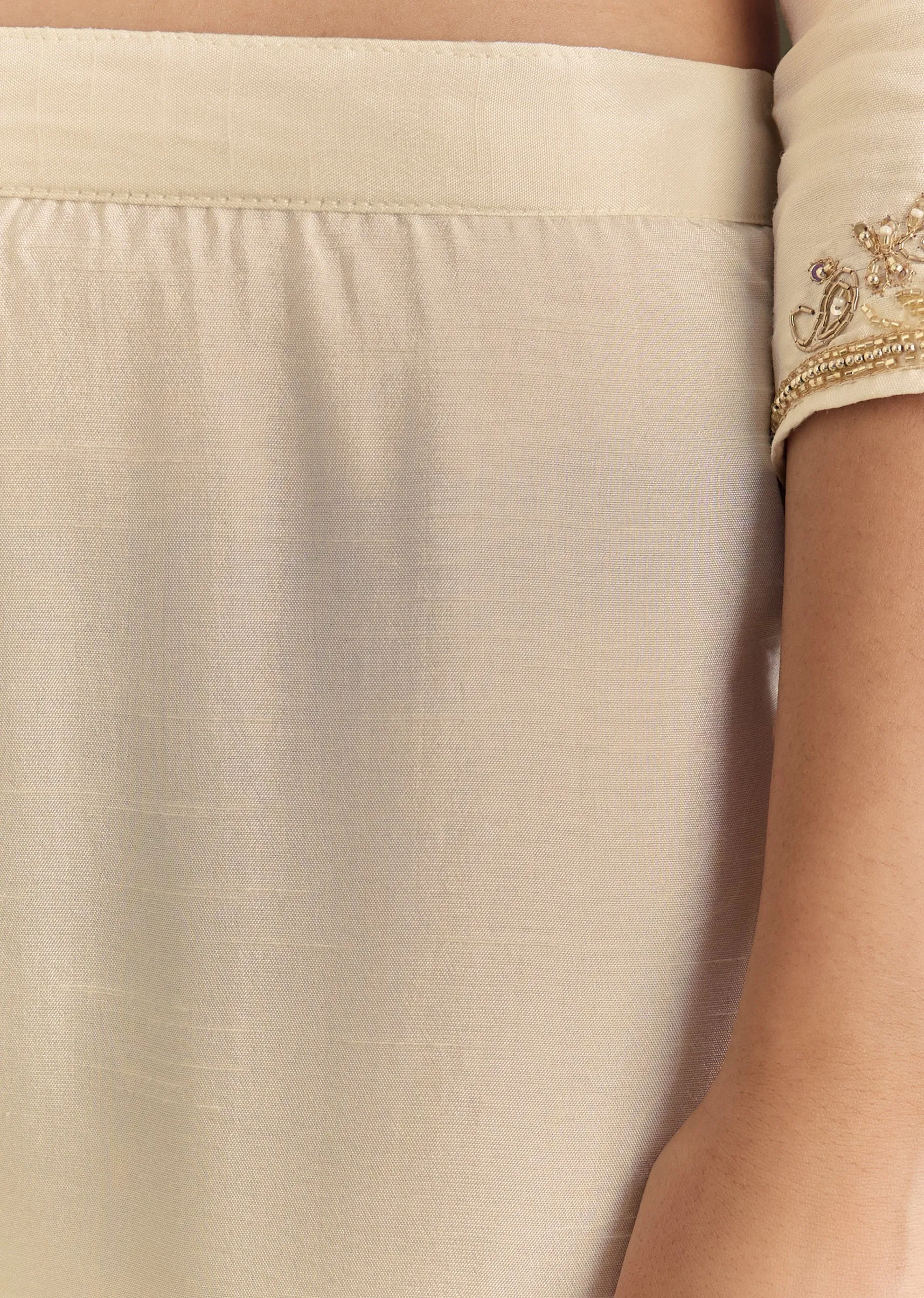 Cream Silk Embroidered Kurta Pant With Banarasi Dupatta
