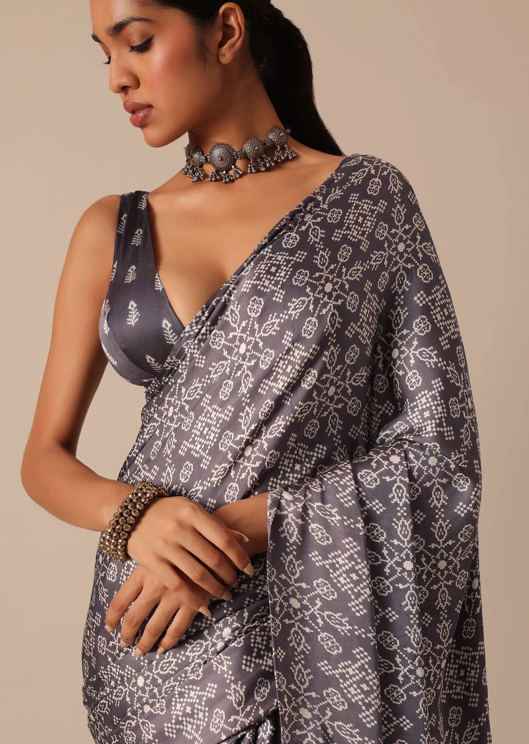 Grey Saree in Satin With Printed Detail And Unstitched Blouse Piece