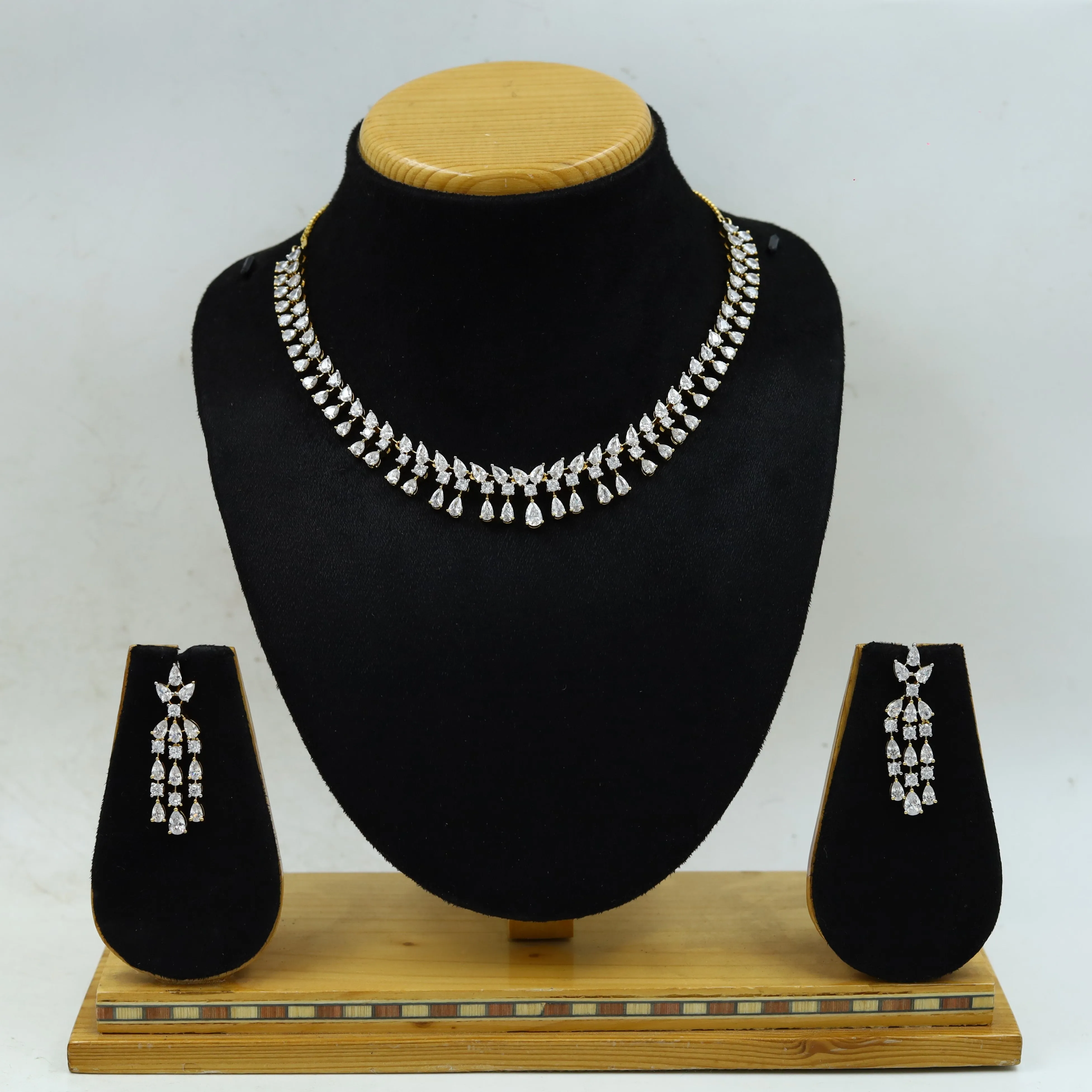 Round Neck Zircon/AD Necklace Set 14849-08