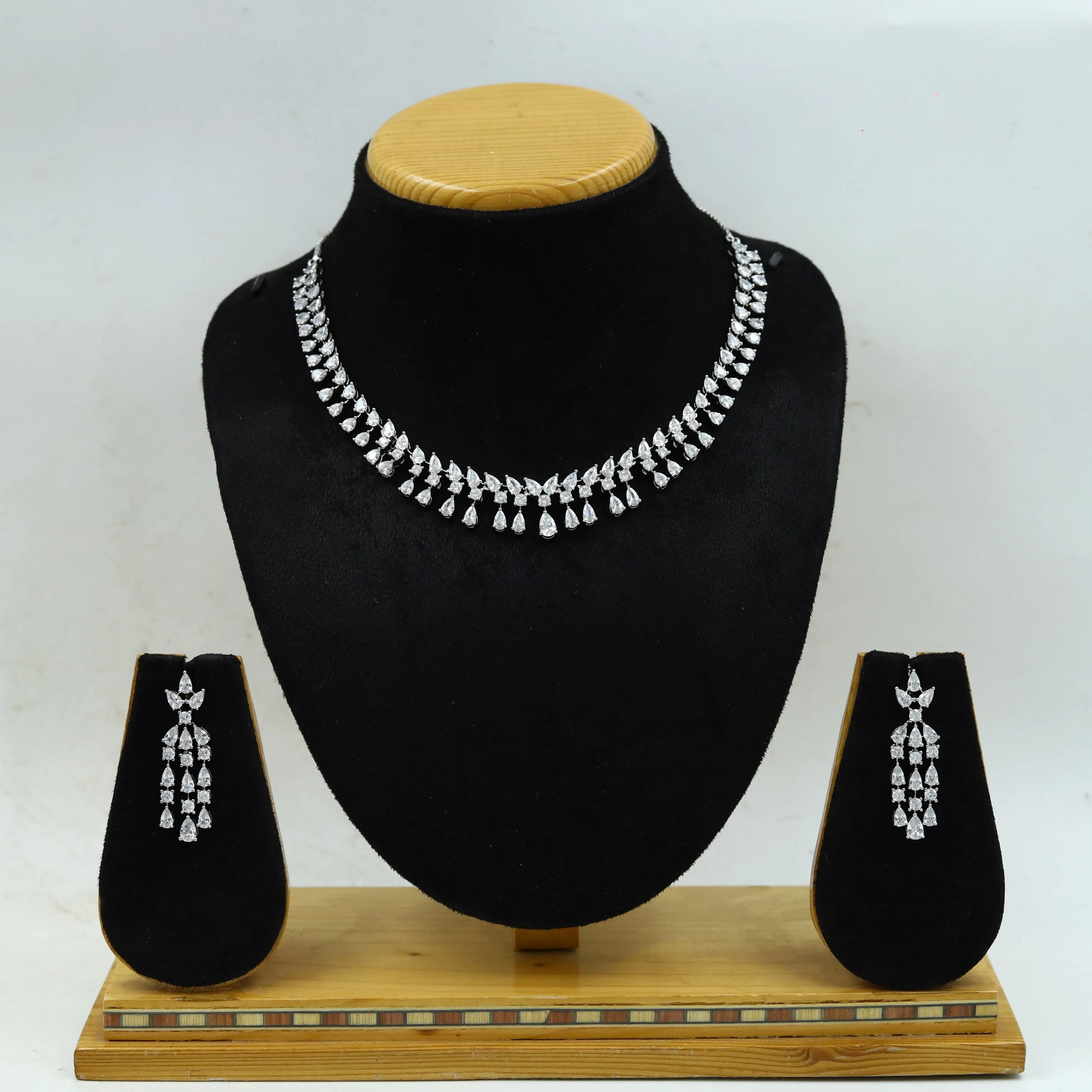 Round Neck Zircon/AD Necklace Set 14849-08