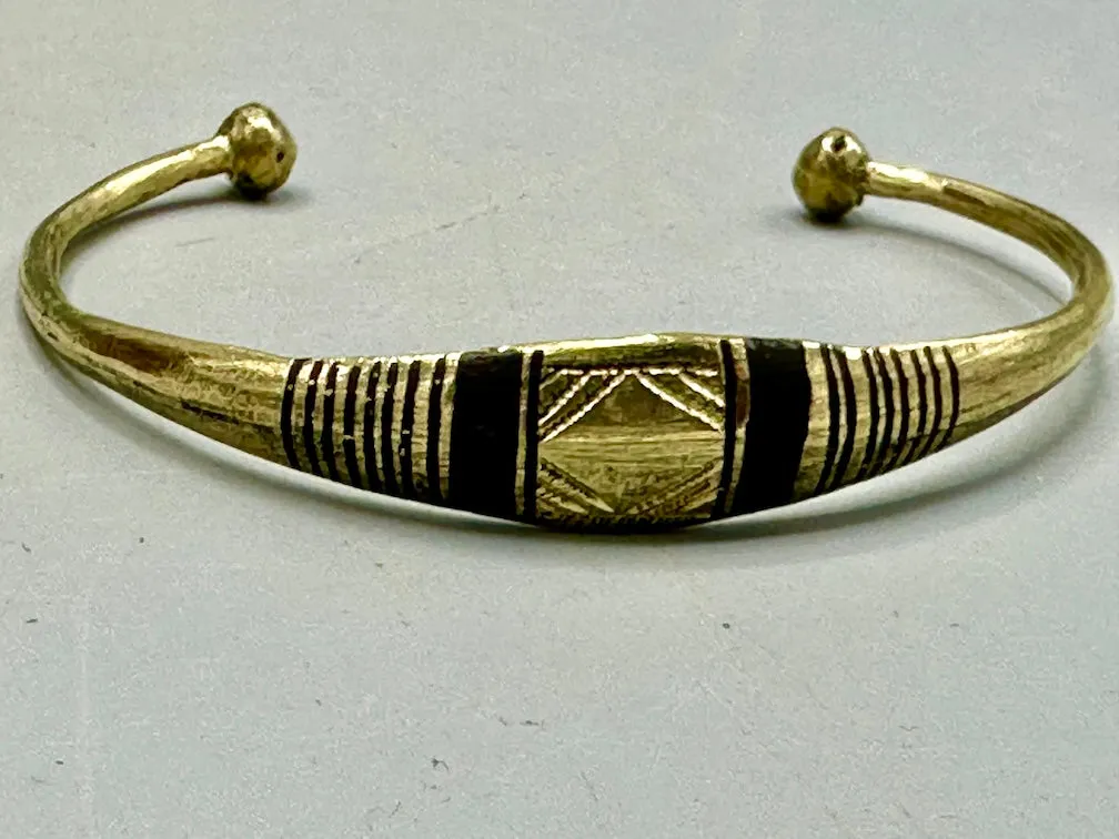 Tuareg Double Bar Multiple Stripe Inlay Etched Center Flat Brass Bracelet