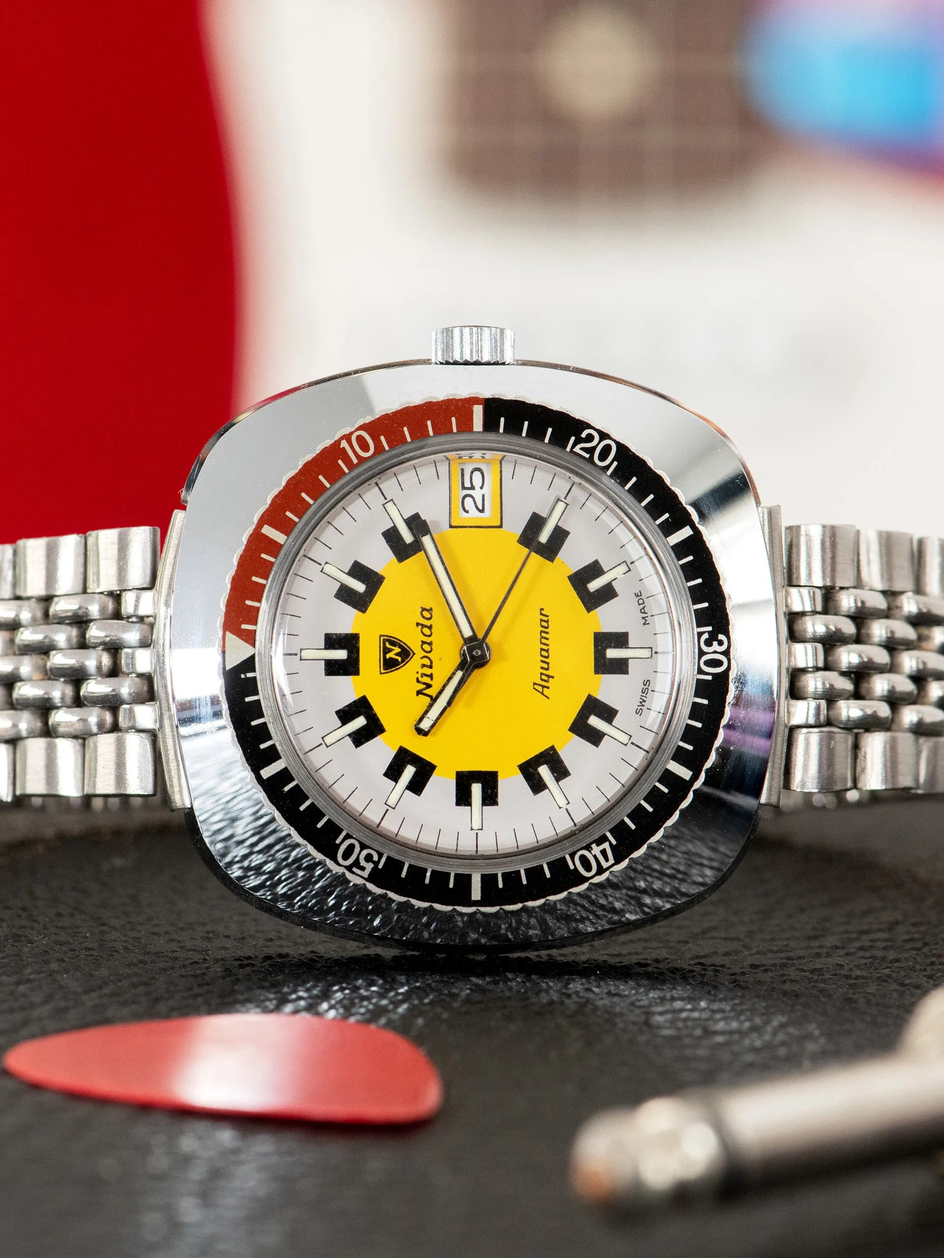 *Unpolished* 1970s Nivada Aquamar (Ref. 4961) "Banana" Dial